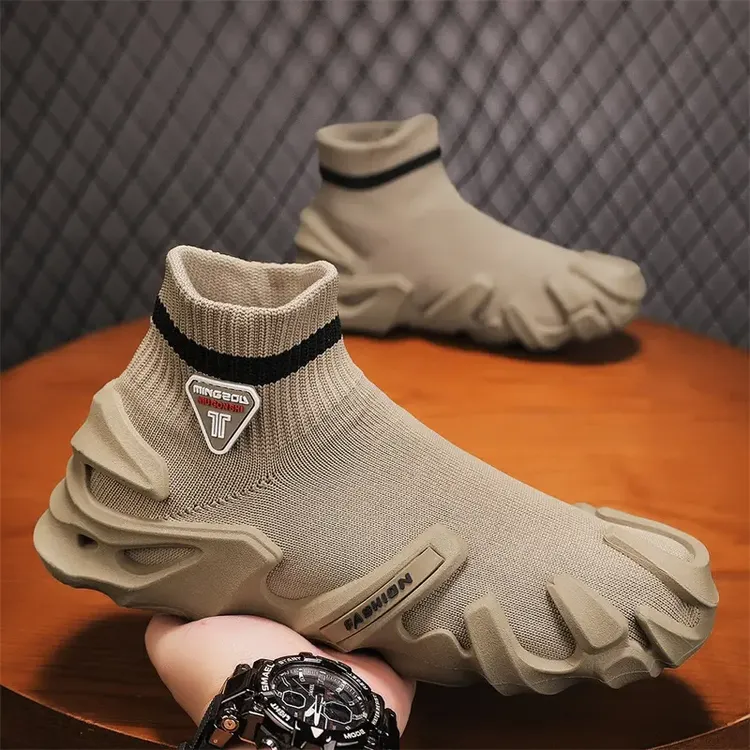 2025春季新款薄款网面鞋飞织透气运动休闲鞋百搭一脚蹬懒人袜子鞋