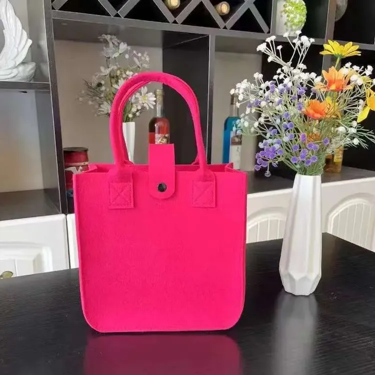 新款宝妈带娃包可爱毛毡收纳包逛街购物手提包女士手提包m