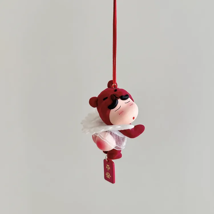 草莓天使植绒屁屁小熊新蜡笔小新创意车挂挂件装饰礼物创意挂饰