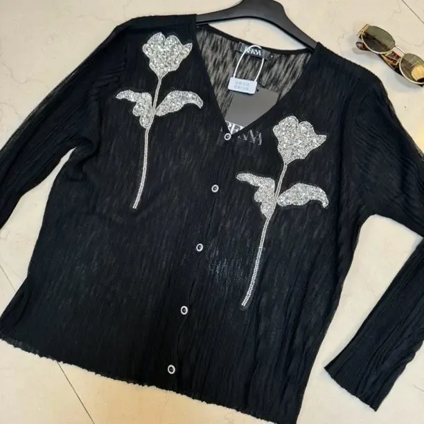 高定串珠亮片花朵修身V领小开衫女设计感小众《里面自己搭配吊带》