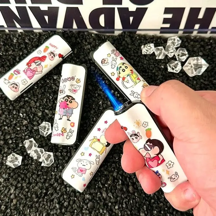 可爱卡通小新系列创意打火机个性防风蓝焰直冲铁壳充气高颜值礼品