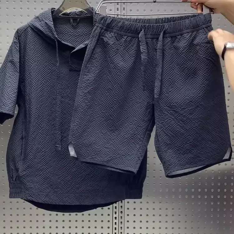 大码300斤极简风夏季轻薄透气潮流简约纯色连帽短袖短裤两件套男.