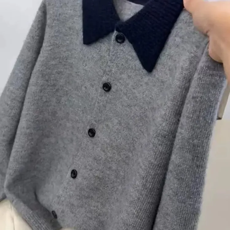 云烟灰小翻领百搭柔软毛衣！显瘦女士翻领针织开衫女2025秋冬新款