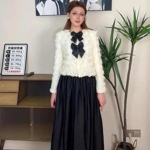 短外套加半身裙秋冬季不易变形小香风常规款圆领套装