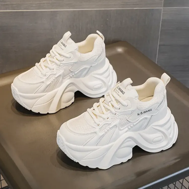 万达撤柜头层牛皮增高9CM老爹鞋2025春夏轻便软底显高显瘦小个子i