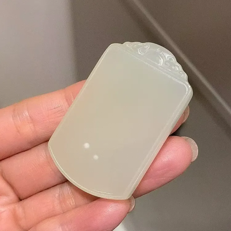 天然和田玉无事牌吊坠男女通用气质百搭多样性发货