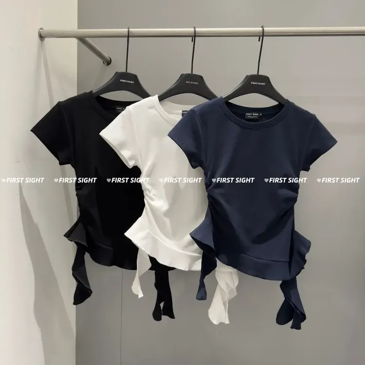 2025夏季新款设计感纯色圆领不规则下摆荷花边短袖女