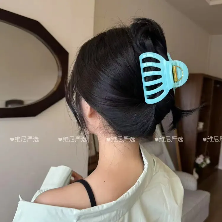 高品质2025新款高级感海洋南轻奢气质南瓜夹百搭简约后脑勺发夹女