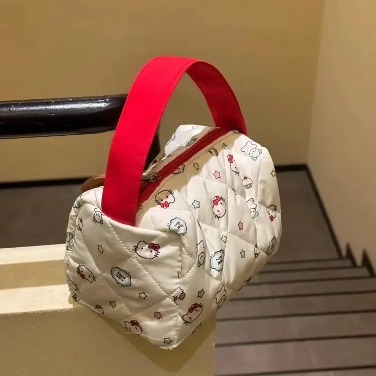 时尚印花可爱化妆包手拿包便携大容量收纳包洗漱包立体手提包女