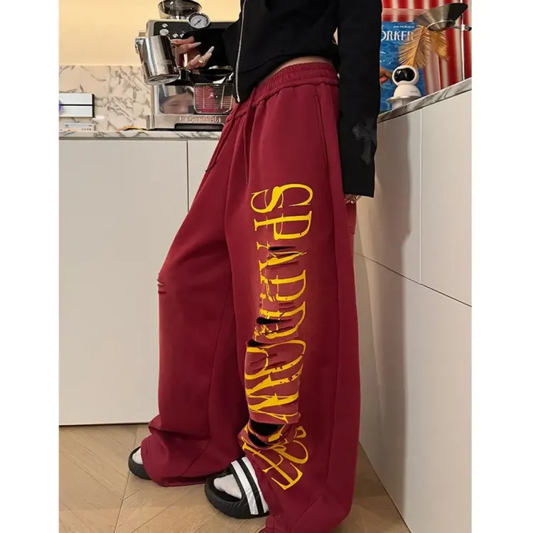 美式红色破洞字母印花阔腿卫裤女宽松显瘦休闲ins嘻哈街舞长裤子