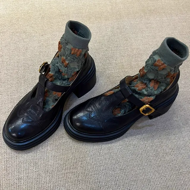 复古粗跟T字扣镂空乐福鞋女秋新款圆头玛丽珍单鞋英伦厚底小皮鞋