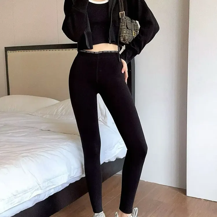 女生冬季爆款云朵加绒打底裤保暖显瘦休闲防风