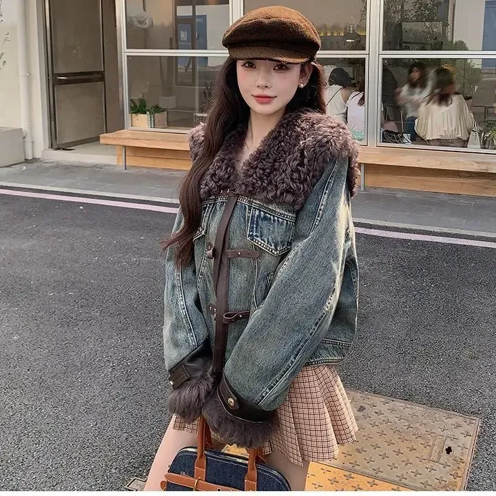 牛仔拼接皮毛一体复古做旧牛仔短款海军领时尚百搭宽松韩版外套女