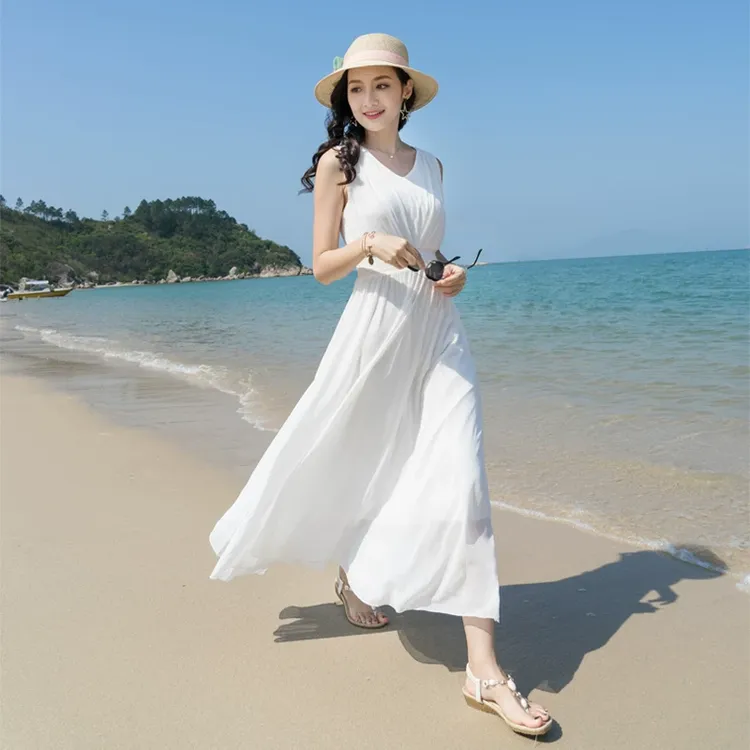 2023夏女沙滩裙海边旅游度假三亚雪纺长裙v领显瘦无袖白色连衣裙