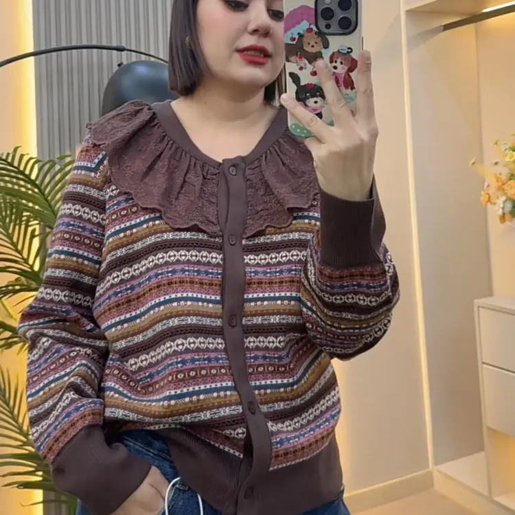 微甜百利勾花双层领提花毛衣外套女春秋新款百搭针织开衫上衣