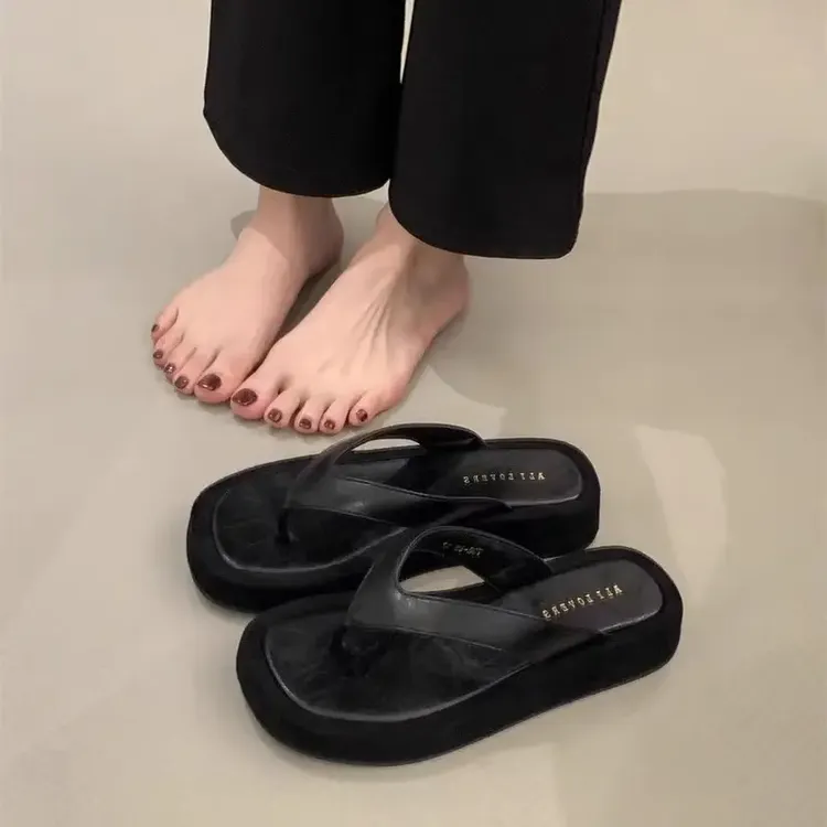 25年夏季新款夹趾拖鞋厚底夹脚人字拖女真皮外穿增高时尚沙滩凉鞋