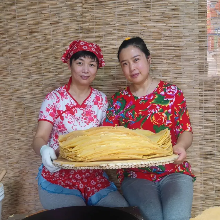 孟姐手工煎饼比例配方，从小在农村长大烙煎饼30多年