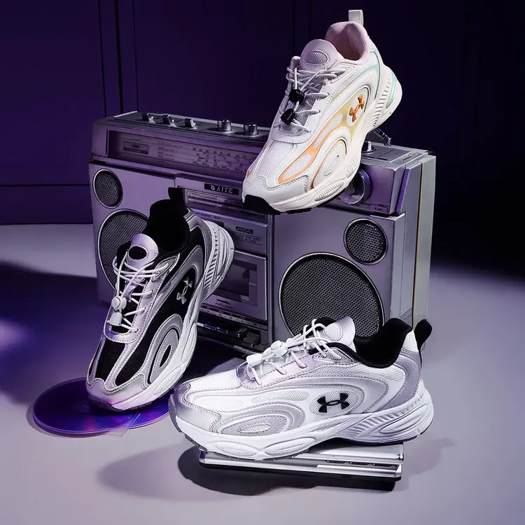 Under Armour/安德玛开学季儿童时尚百搭网面透气轻便低帮跑步鞋