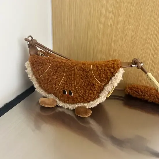 新款秋冬毛绒美拉德牛角包单肩斜挎百搭潮流ins手拎包时尚小包包