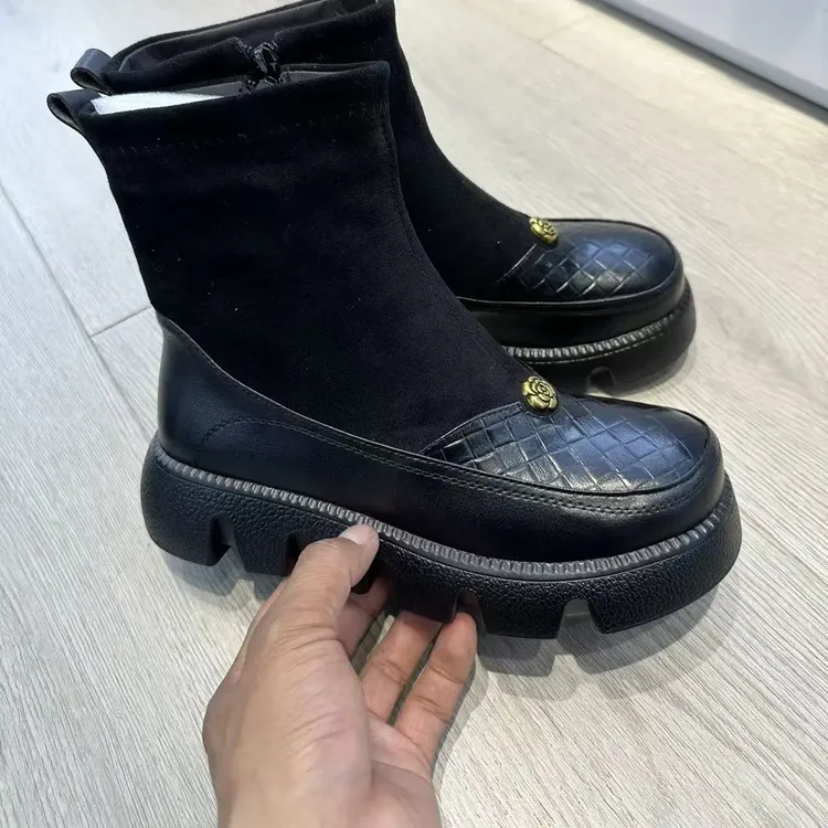 秋冬厚底增高马丁靴短筒防滑百搭英伦风时尚瘦瘦弹力靴