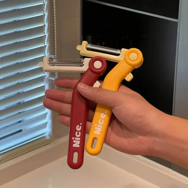 三合一削皮刀多功能家用水果削皮器厨房削皮神器瓜刨刀刮皮刀