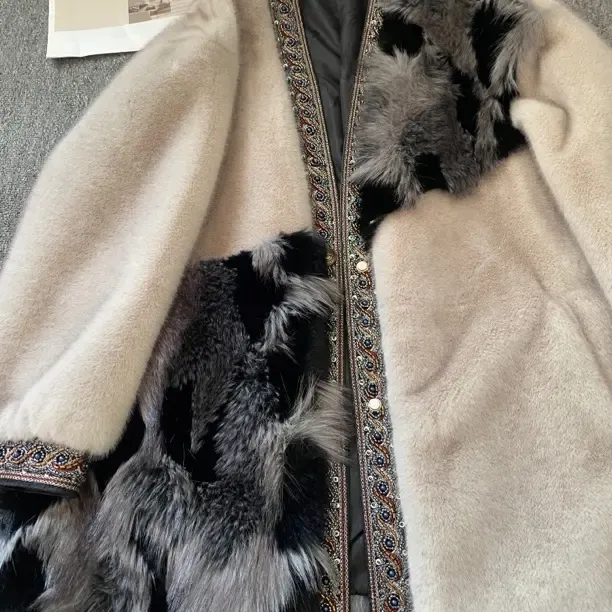 长袖毛领V领毛绒上衣收口袖宽松型短外套大衣短款