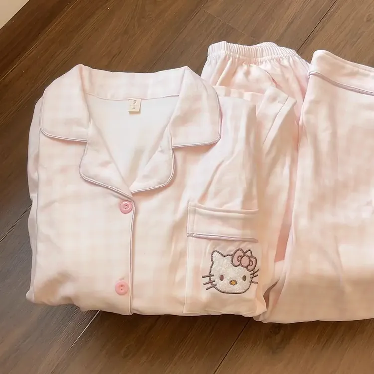 德绒kitty猫睡衣女秋冬新款薄绒保暖学生卡通可爱长袖长裤家居服