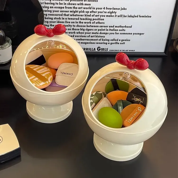 粉扑收纳盒子可爱防尘梳妆台口红气垫置物架化妆品美妆蛋收纳LX