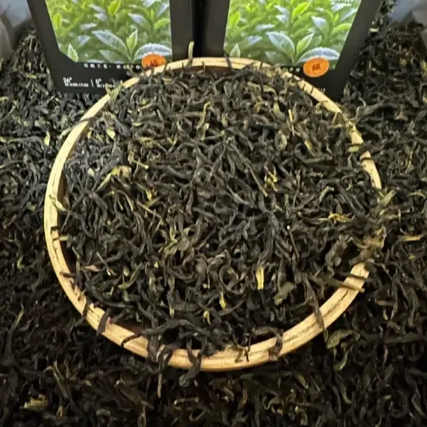 凤凰单丛（六雪片鸭屎香）清香型香气很好，（袋装随机发