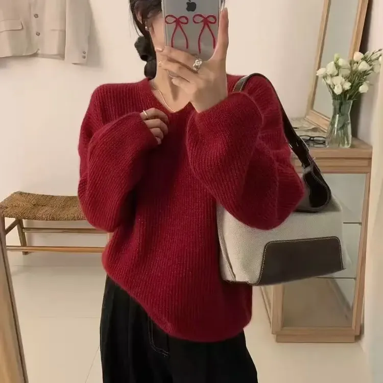 红色V领宽松慵懒风针织毛衣女秋冬百搭加厚打底上衣