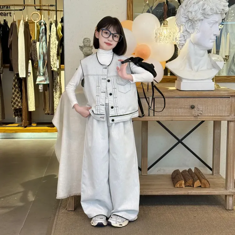 酷盐系撞色重工白牛仔马套装2025女童春秋韩版纯色打底马阔腿