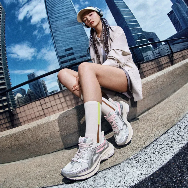 【扶摇BOOM】李宁女鞋25新品千禧复古跑步鞋缓震透气运动鞋ARXV006