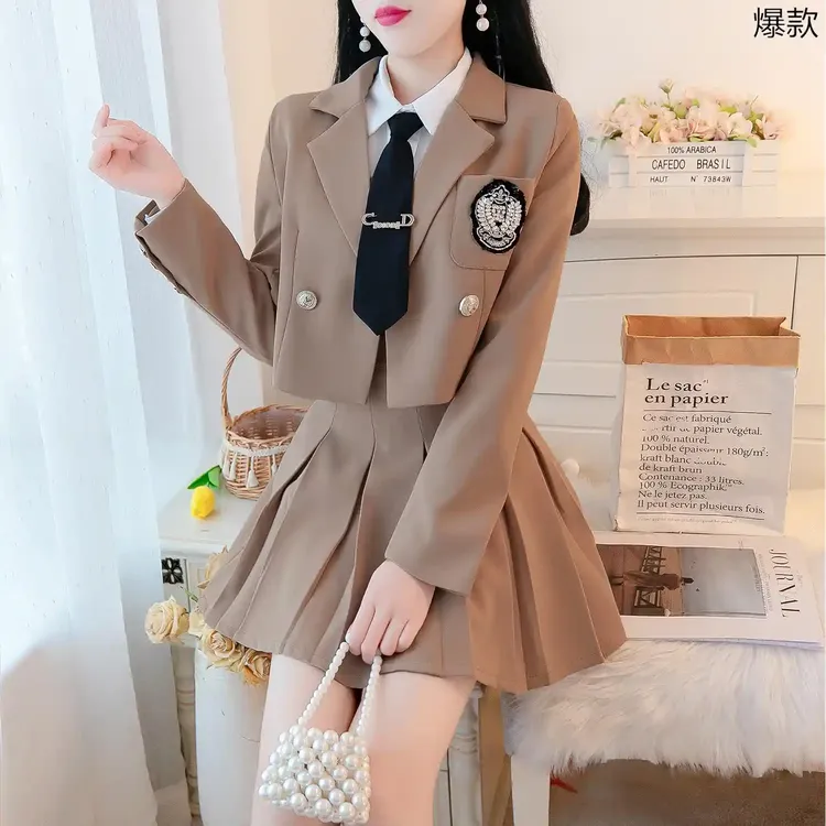 学院风套装女春季2025年新款短款小西装 百褶短裙JK制服两件套女