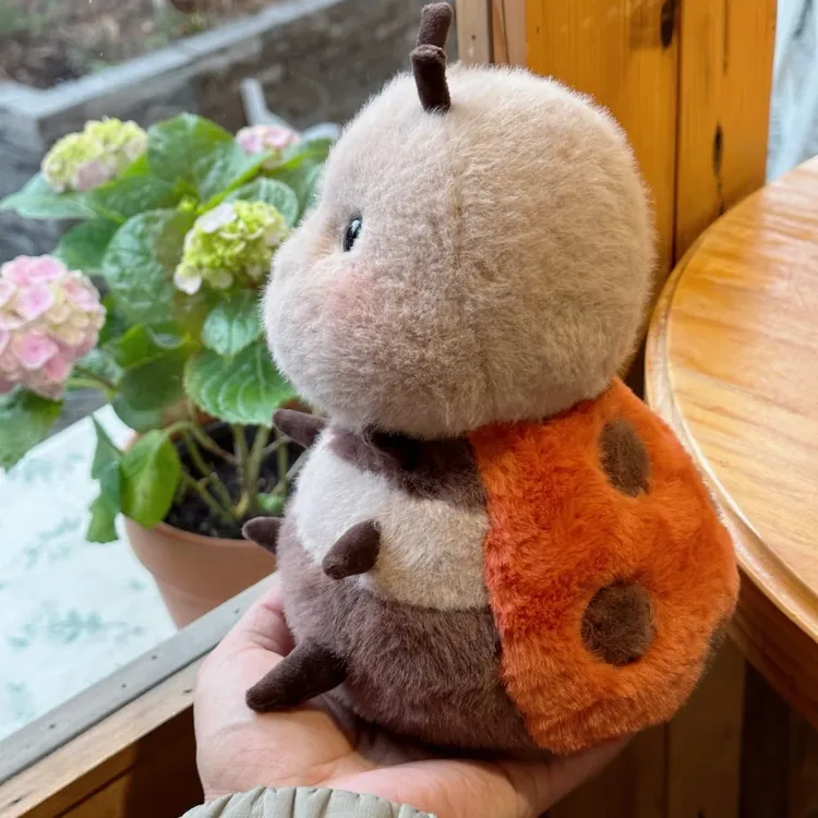 【kiss蜜】可爱七星瓢蜜毛绒蜜蜂玩具公仔可爱娃娃装饰品高颜值送礼