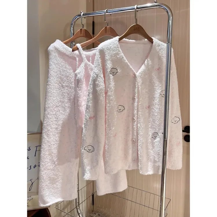 可爱卡通吊带针织半边绒睡衣女冬季开衫外套休闲慵懒家居服三件套