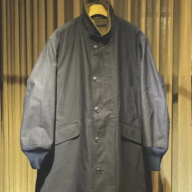 東与西·舒适生活 苹果领杜邦棉羊驼绒智性拼接长款外套