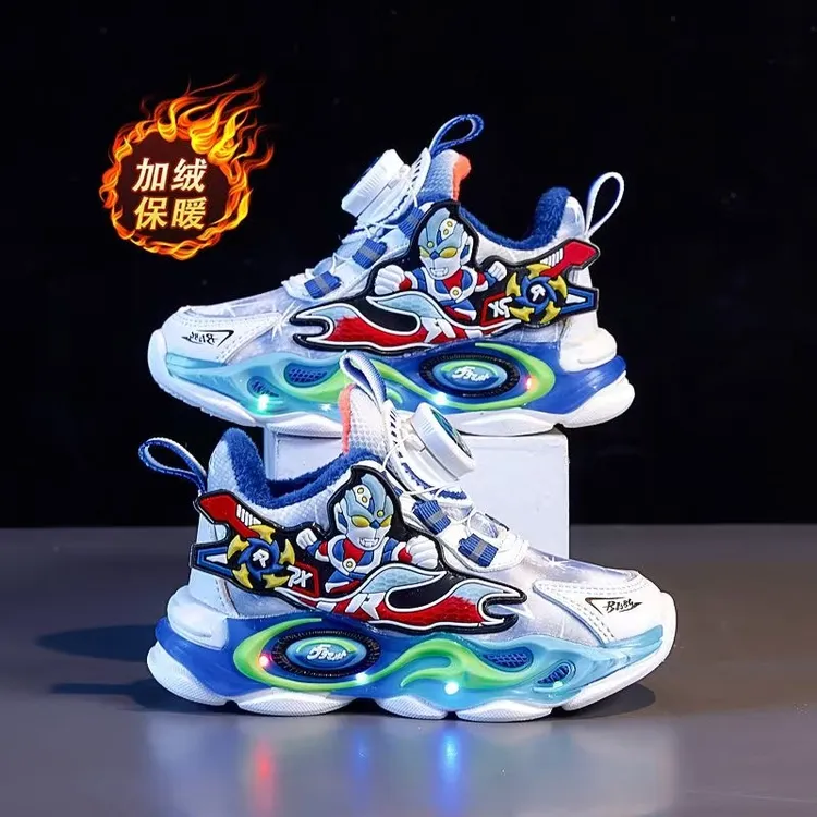 儿童鞋子亮灯加绒新款保暖舒适合男童户外跑步时尚休闲鞋软底防滑