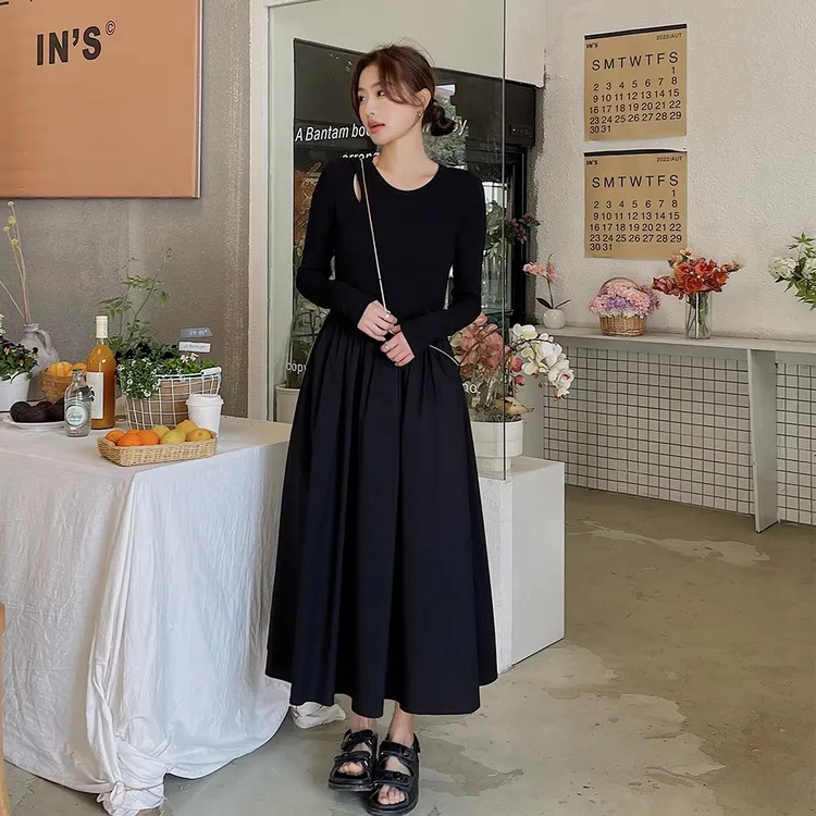 2025年新款秋季赫本风黑色连衣裙女法式高级感收腰显瘦气质长裙