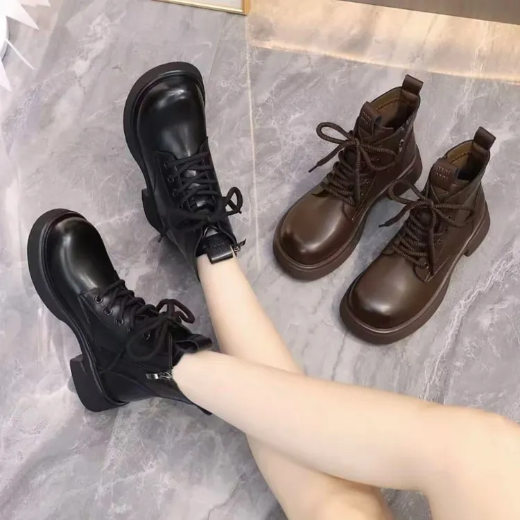 秋冬新款百搭简约系带加绒平底马丁靴女款英伦风厚底短靴