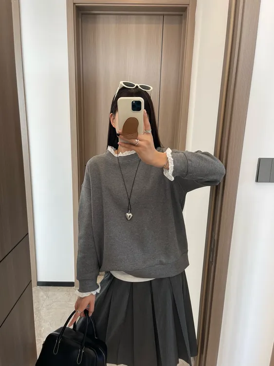 蕾丝花边卫衣盐甜系简约圆领拼接立体甜美慵懒松弛感加绒