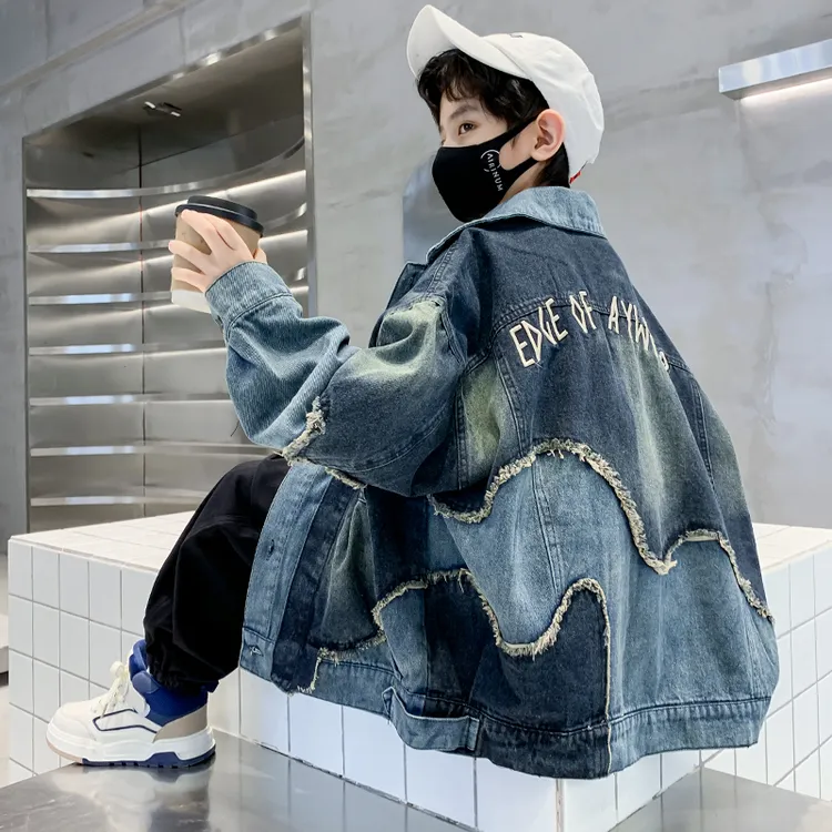 男童装中大童春秋款2025新款洋气牛仔外套春秋上衣帅气男孩炸街潮