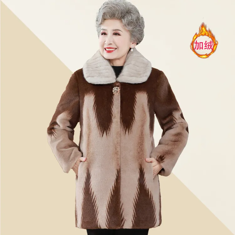 高端中老年人冬装女贵妃绒外套加厚洋气妈妈加绒大衣秋冬奶奶衣服