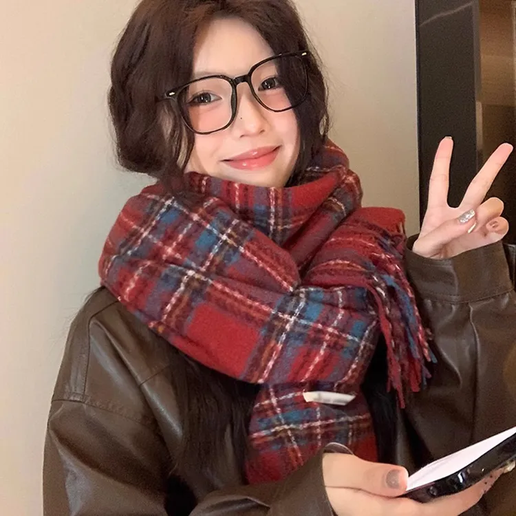 围巾冬季女高级感2024新款格子韩版情侣披肩红色防寒百搭加厚围脖