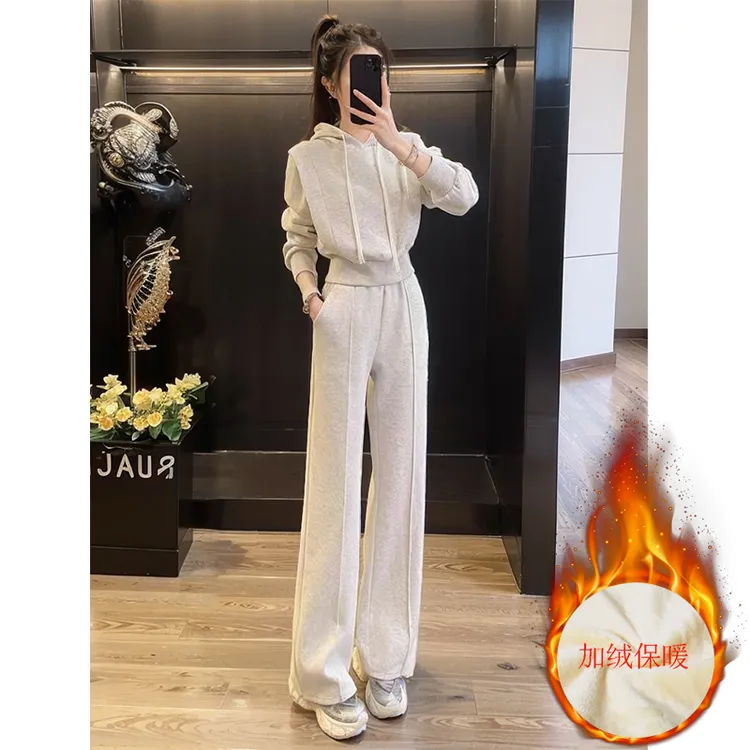 4012小个子定制时尚运动套装女秋冬款设计感卫衣微裤裤两件套长袖