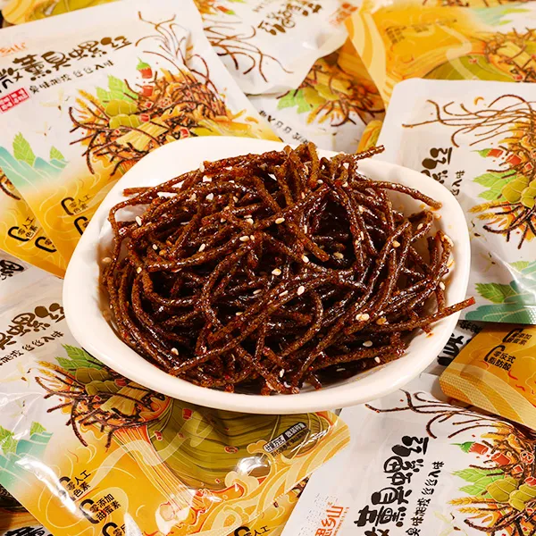 思乡山臭螺丝辣条麻辣丝零食儿时解馋追剧休闲食品
