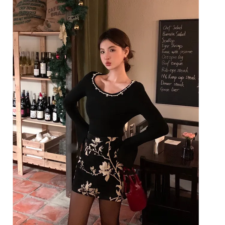 气质优雅法式钉珠显瘦针织衫上衣复古印花显瘦半身裙  