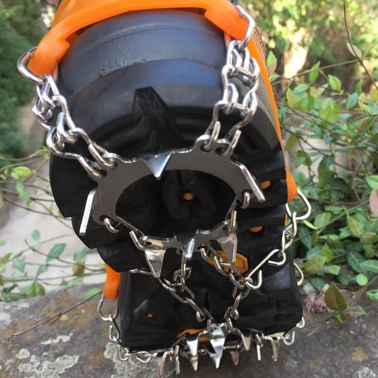 冰爪户外登山雪地防滑鞋套雪爪儿童简易钉爪攀岩装备鞋钉链雪地靴