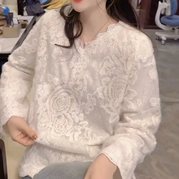 【富贵花朵】时尚百搭休闲舒适拼色简约潮流衬衫女装刺绣提花上衣