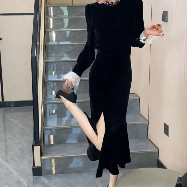 秋冬季新款时尚连衣裙女士韩版长袖修身气质百搭显瘦裙子Z1029