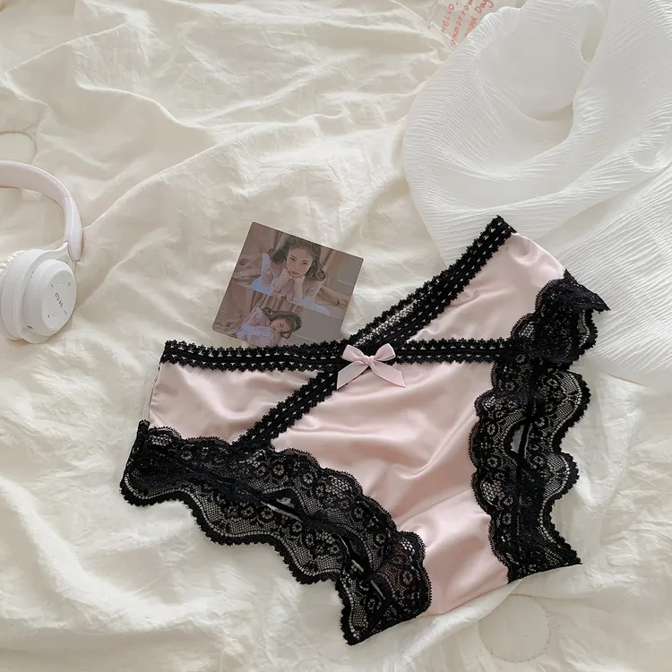 女士性感蕾丝内裤女款2024新款法式缎面纯欲蝴蝶结少女低腰三角裤